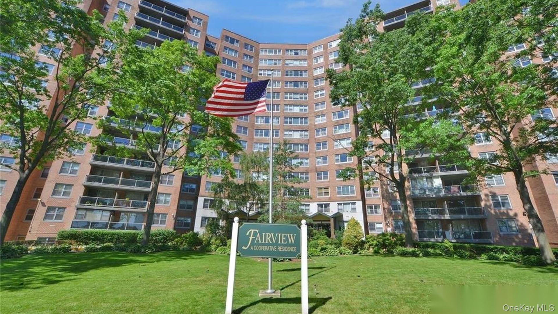 61-20 Grand Central Parkway C1102 — photo