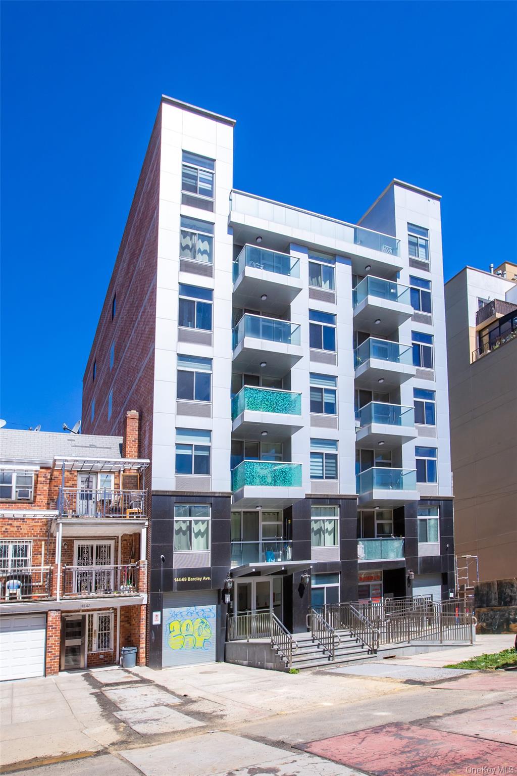 144-69 Barclay Avenue 4a — photo