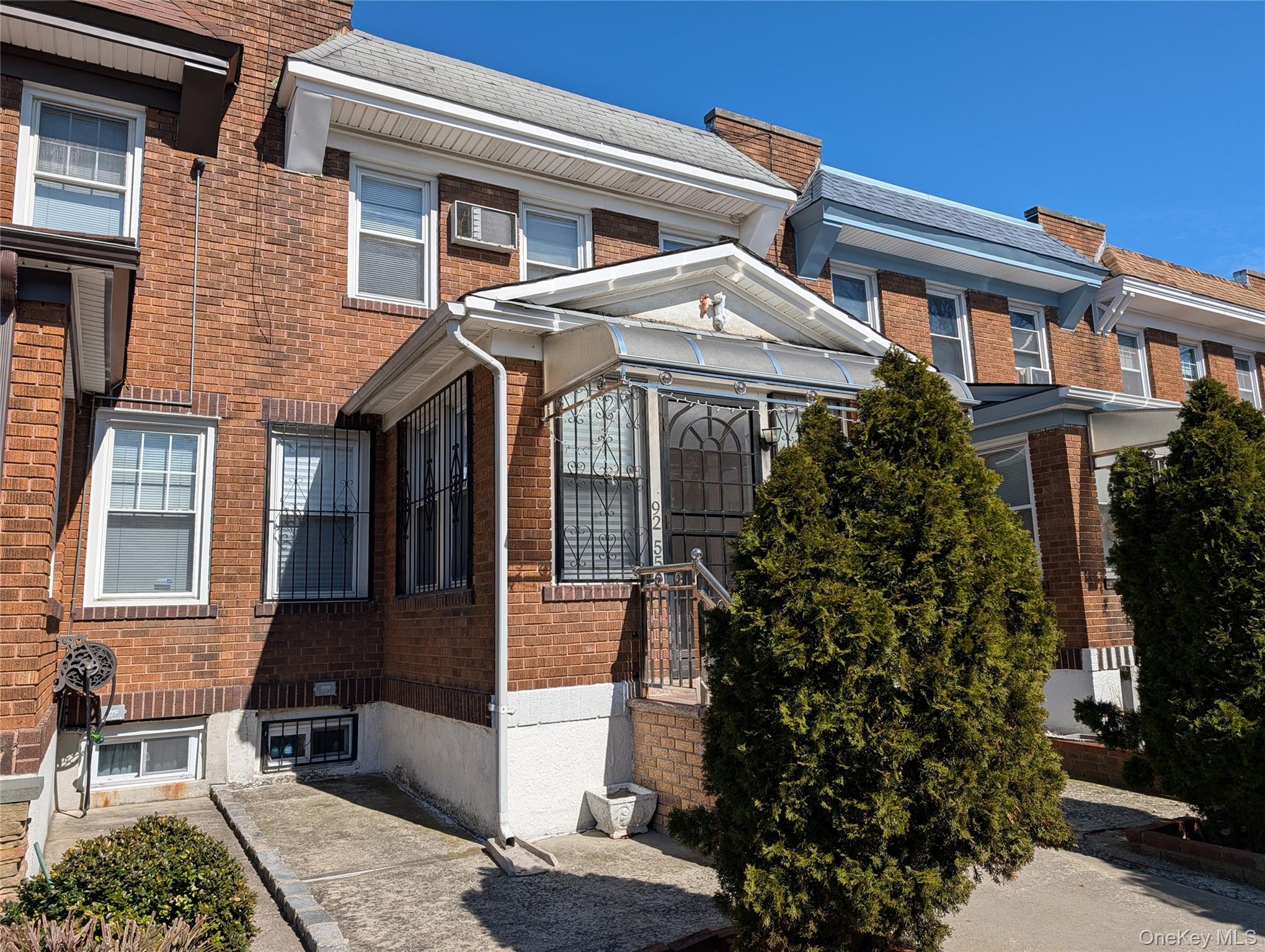 92-55 215th Place — photo
