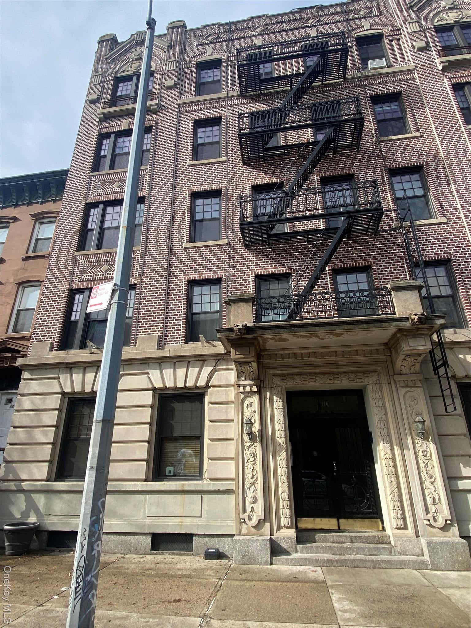 116 Cambridge Place 2B — photo