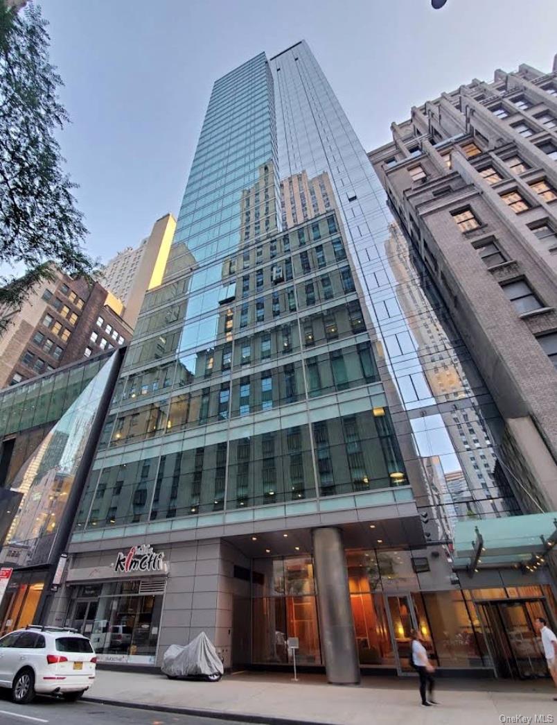 18 W 48th Street 17D — photo