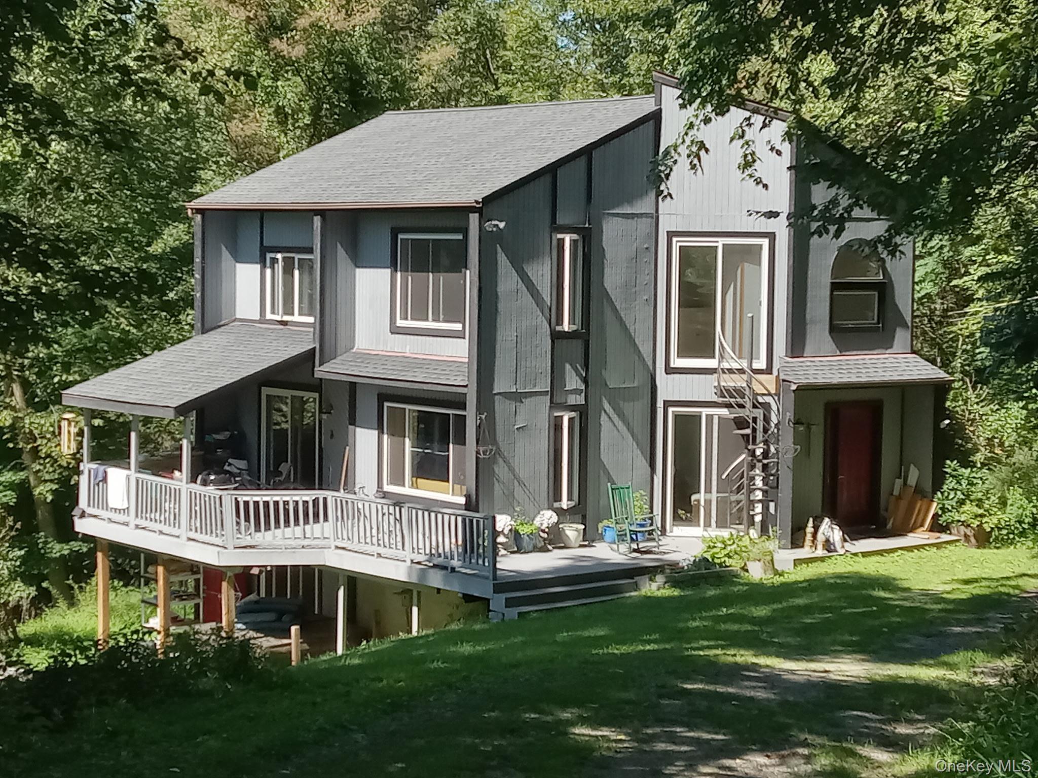 46 Patricia Lane — photo