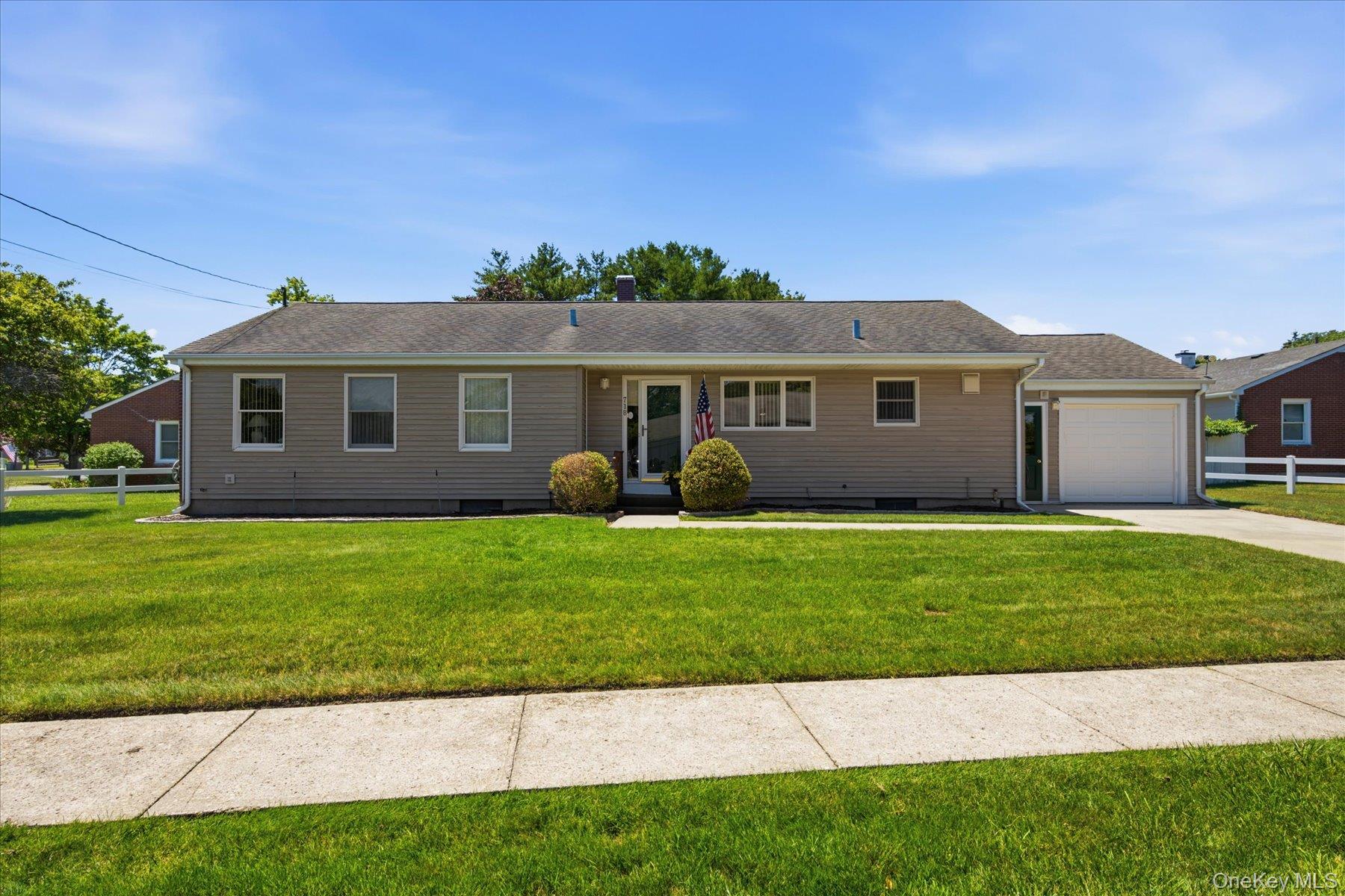 718 Patrick Street — photo