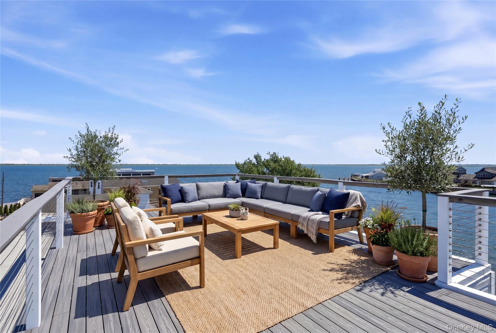 298 W Lido Promenade — photo