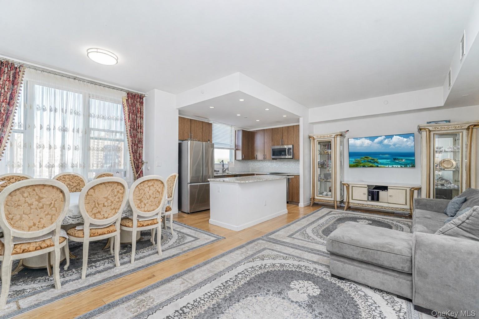 50 Oceana Drive W 8D — photo