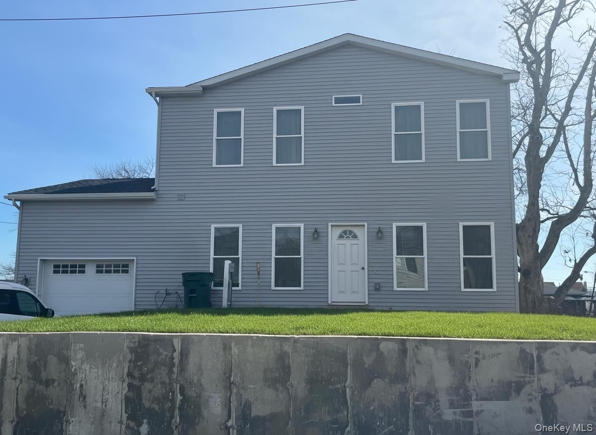 126 Trafalgar Drive — photo