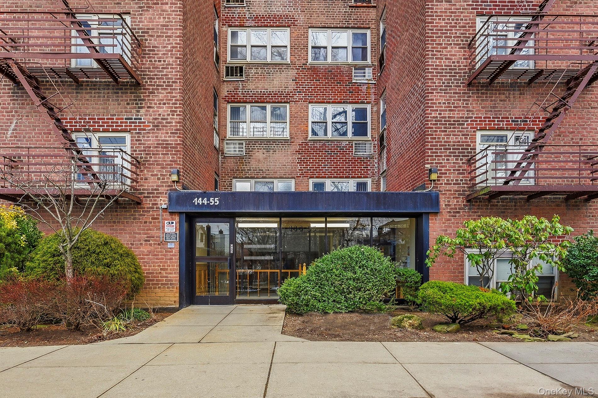 144-55 Melbourne Avenue 6J — photo
