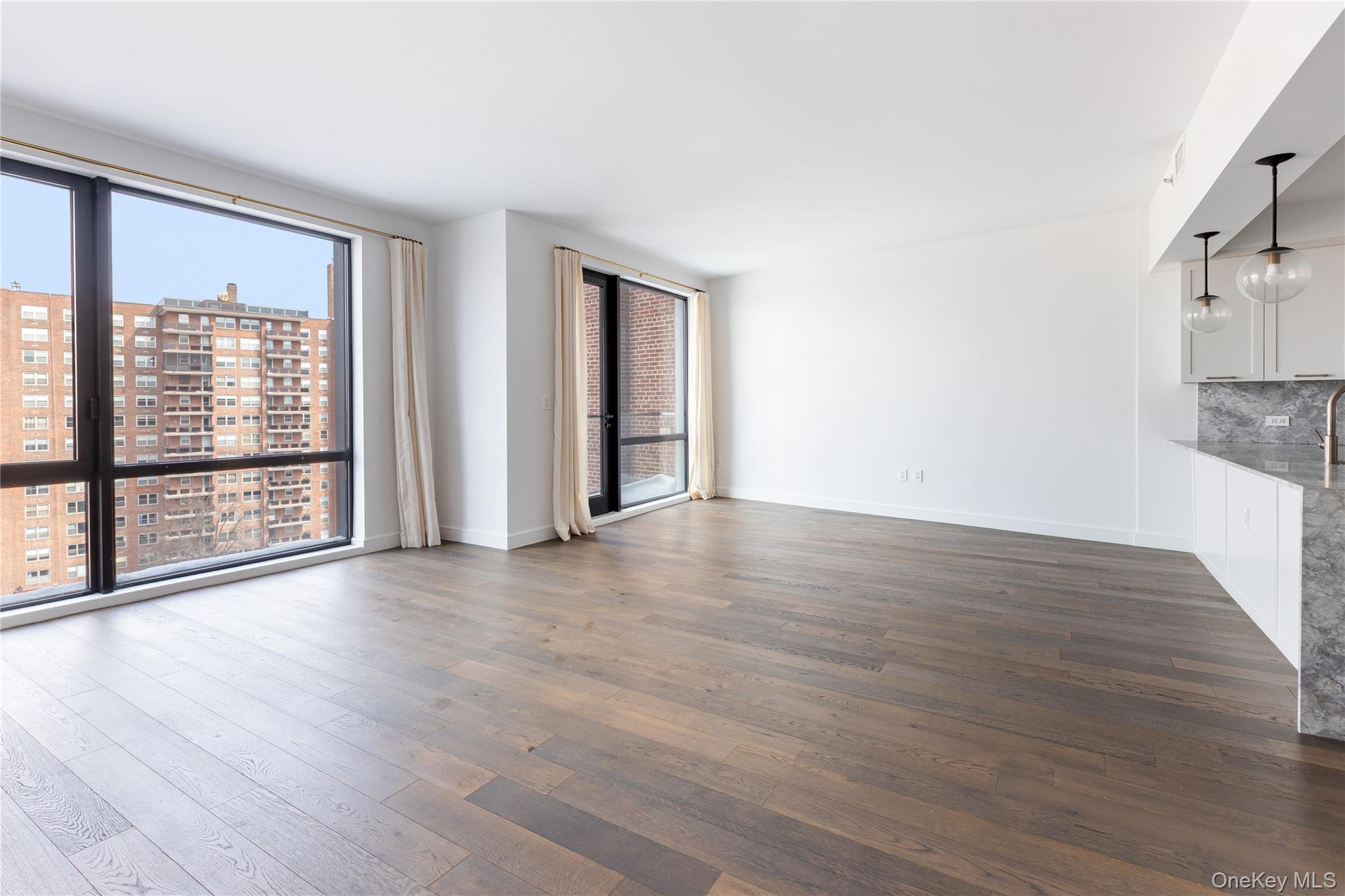 107-06 Queens Boulevard 8H — photo