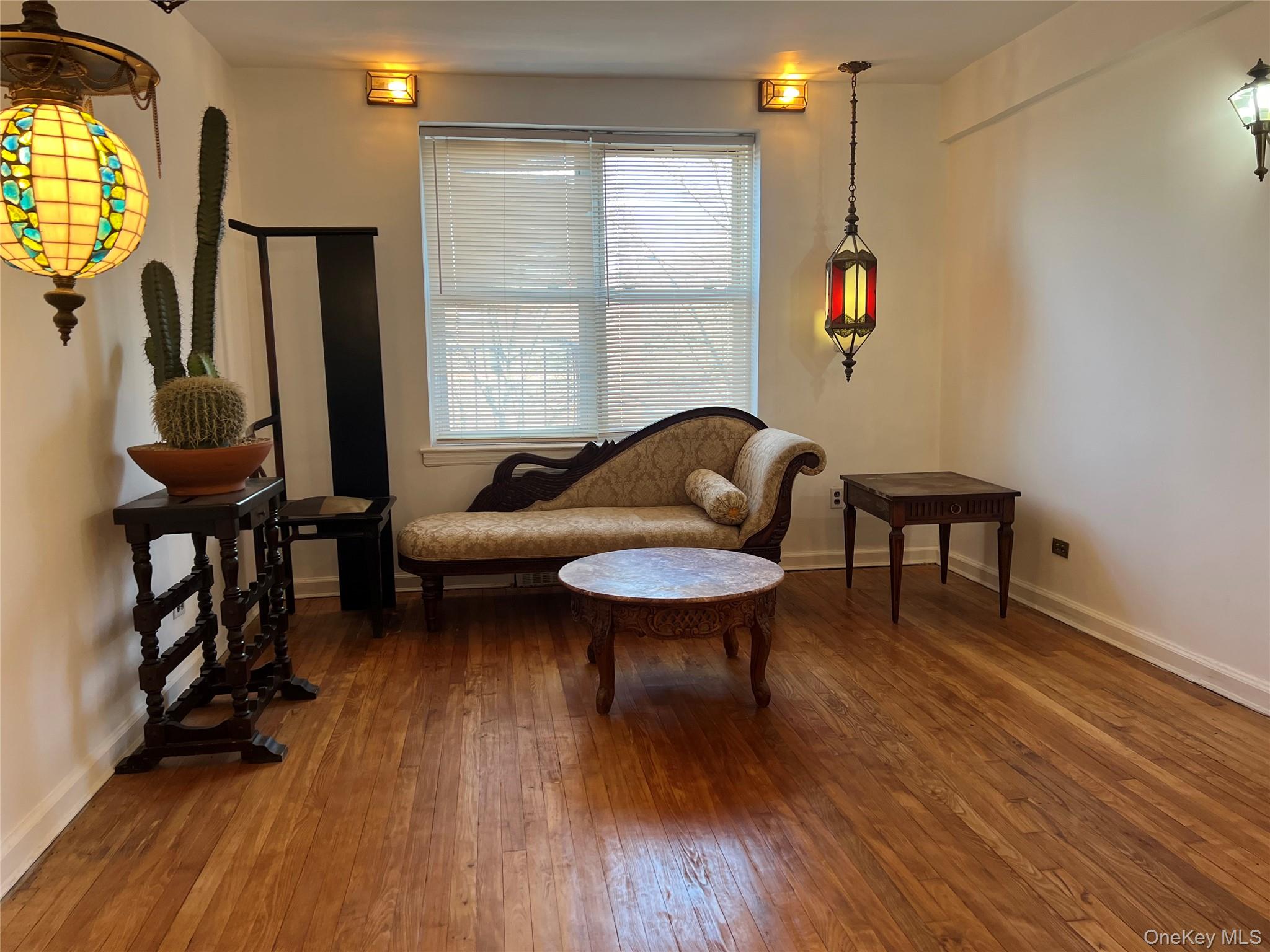39-20 52nd Street 2G — photo