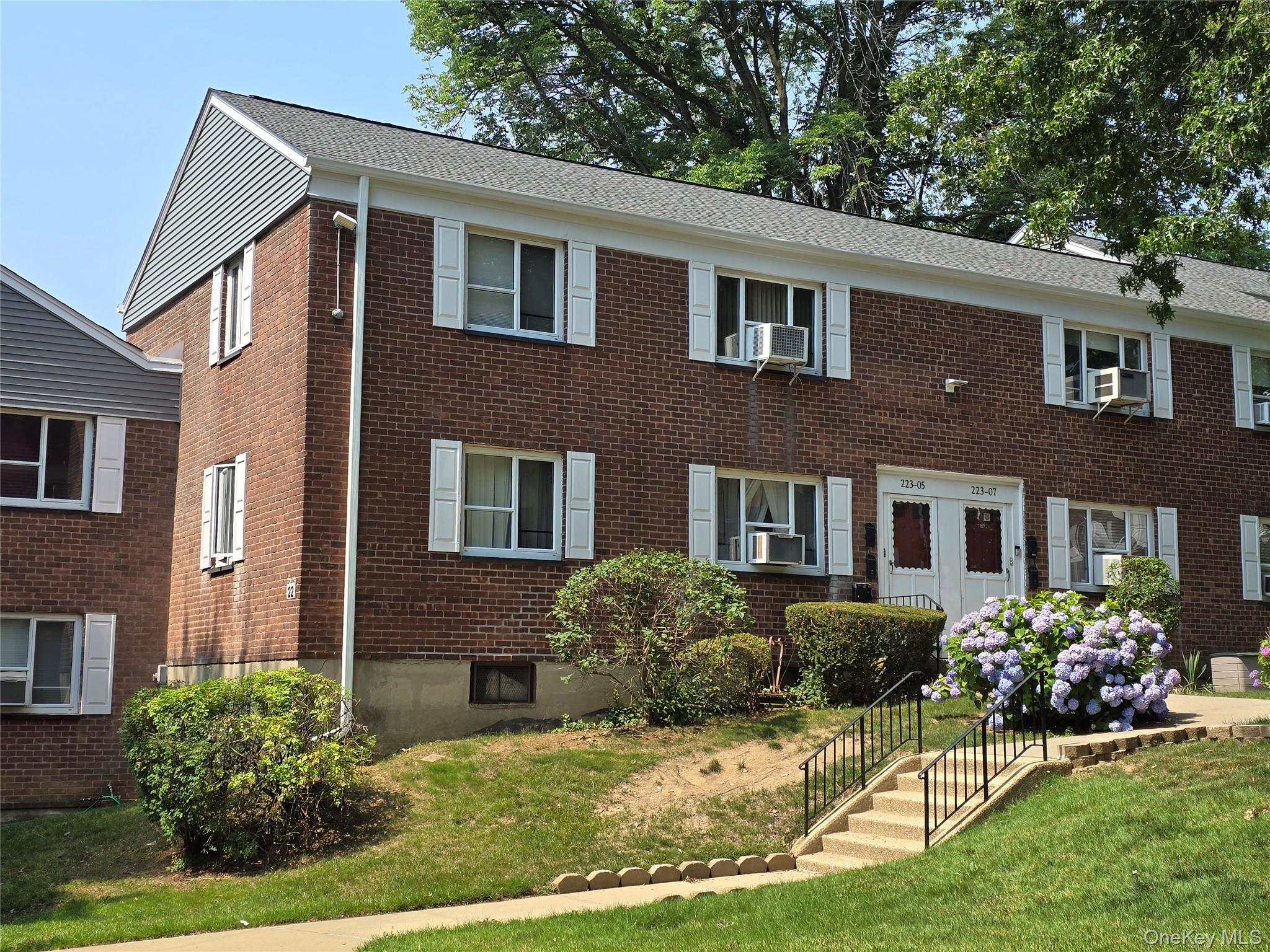 22305 Manor Road 226 — photo