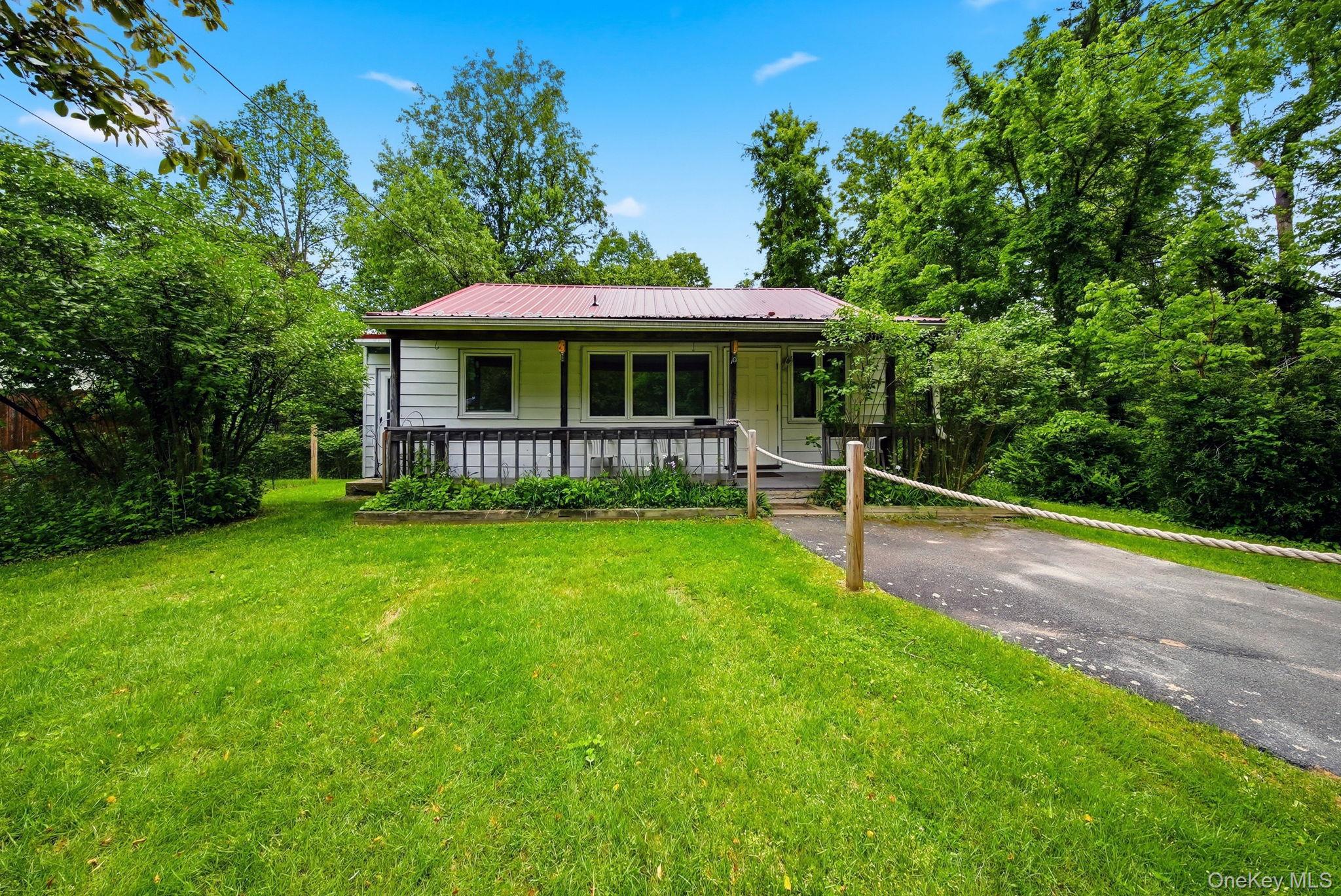 10 Fayer Court — photo