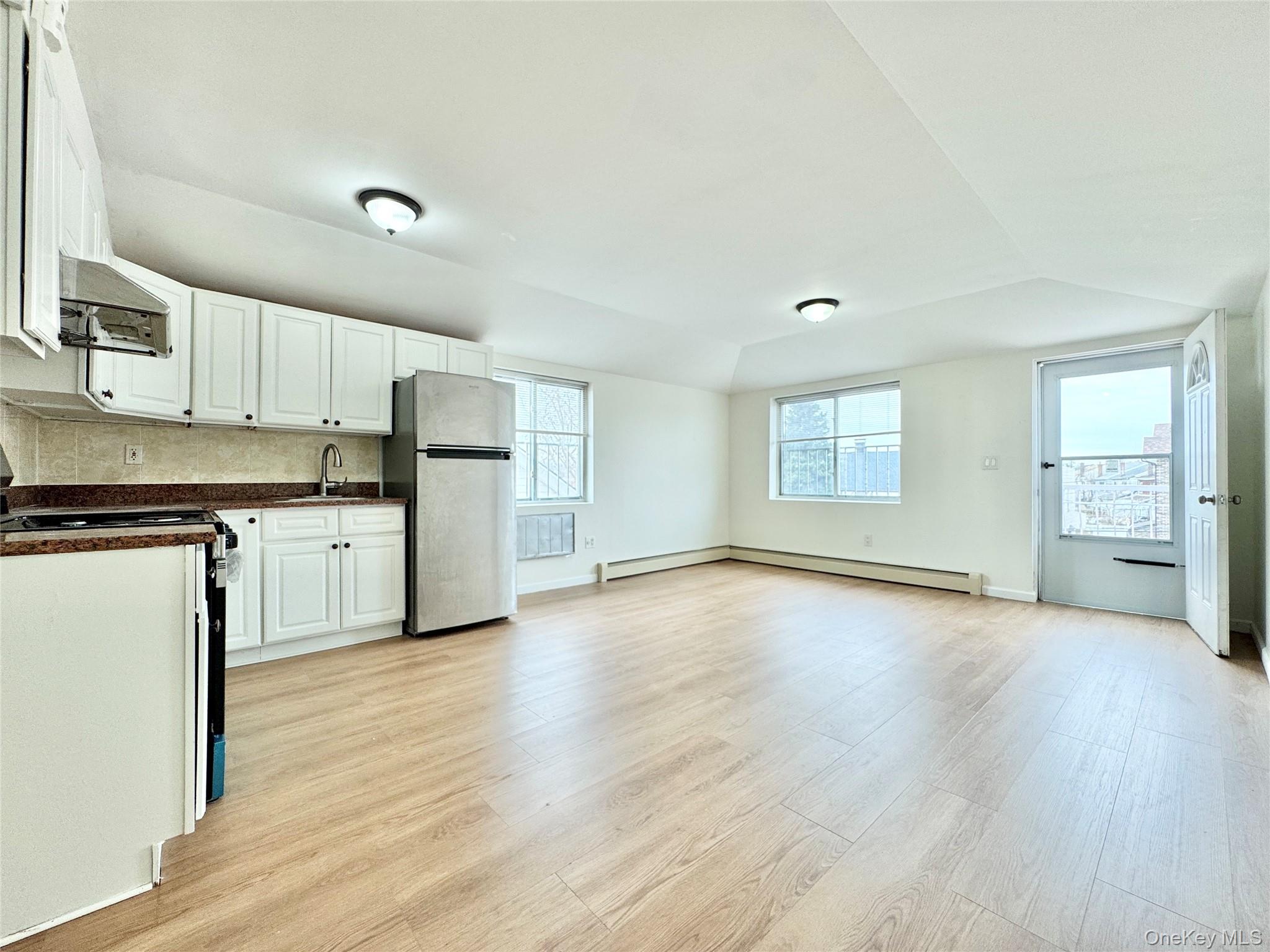 57-39 Mazeau Street 3rd Fl — photo