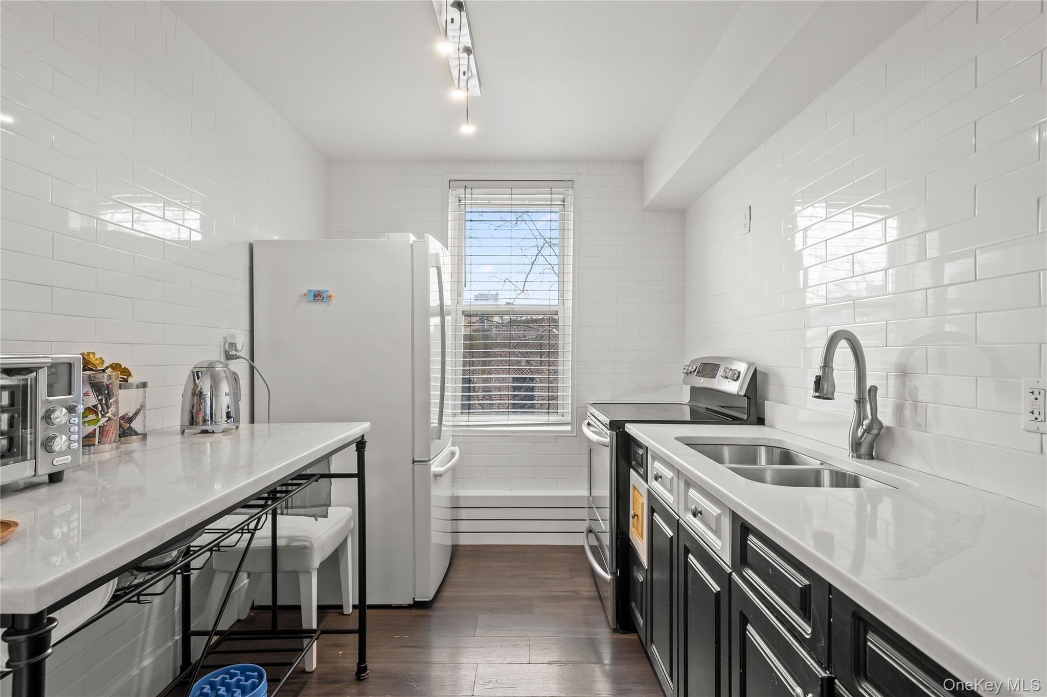 800 Cortelyou Road 3E — photo