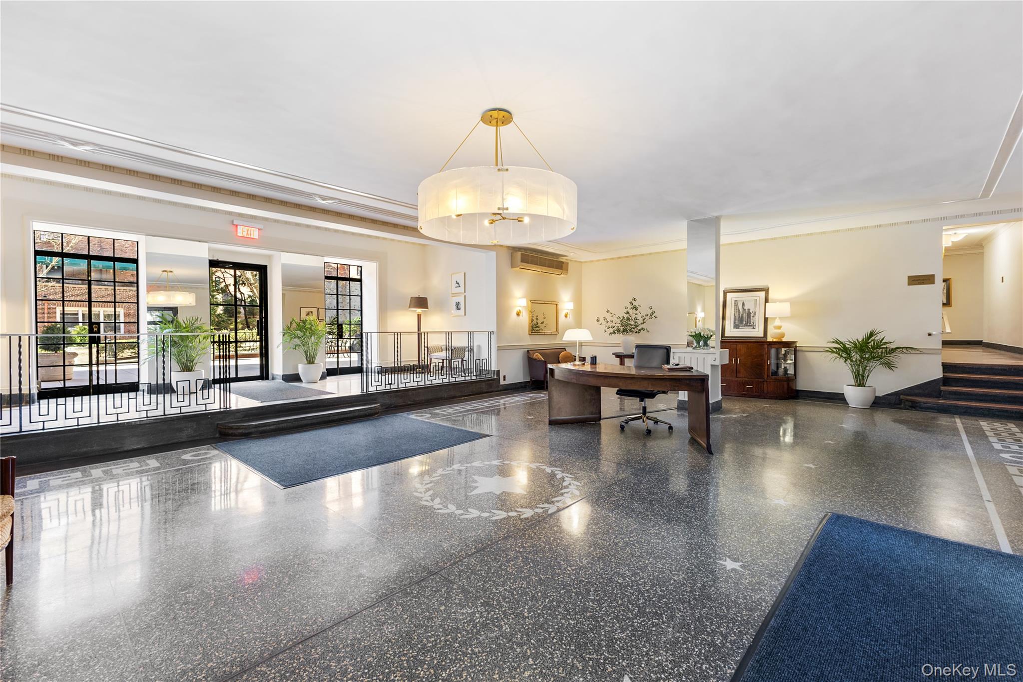 35 Parkview Avenue 1D — photo