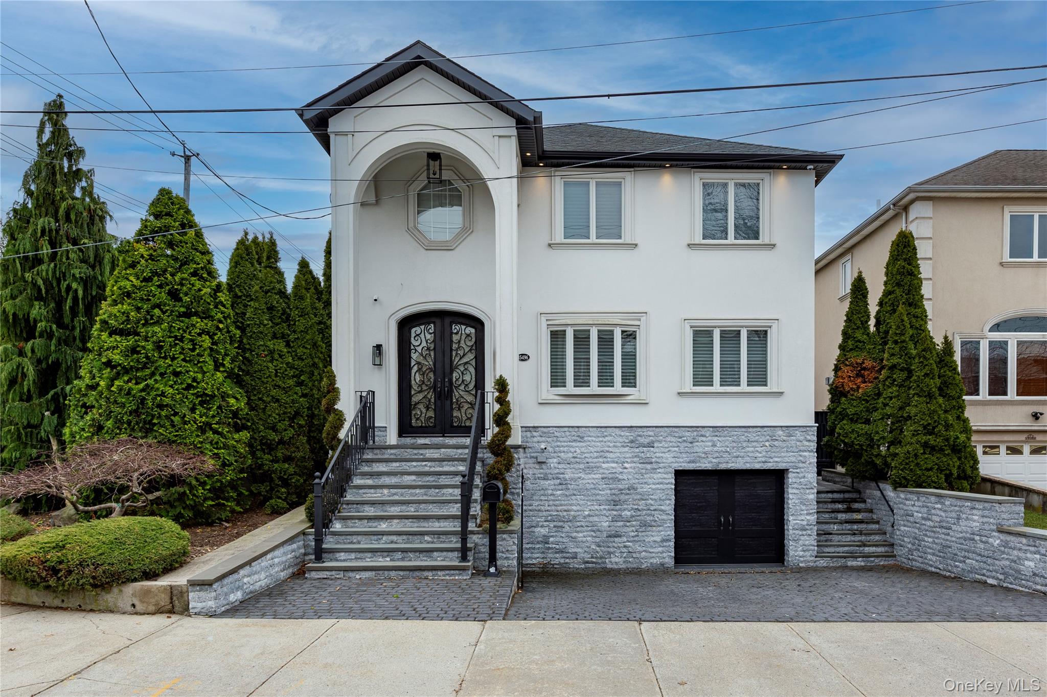 15496 Riverside Drive — photo