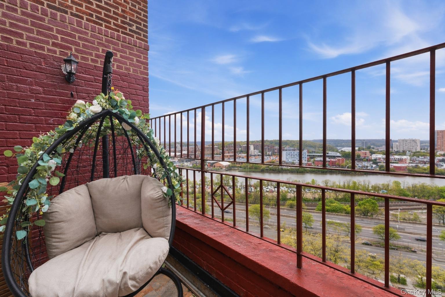 2630 Kingsbridge Terrace 7V-7Va — photo