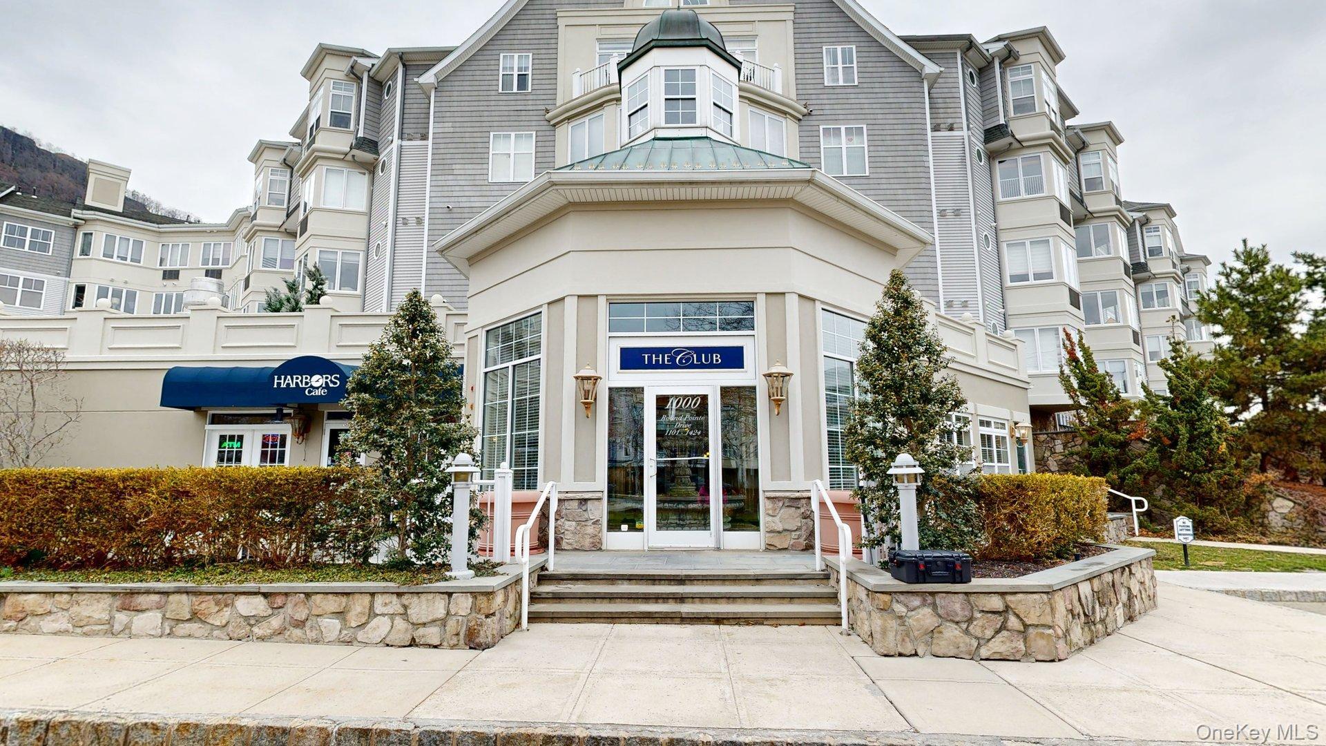 1109 Round Pointe Drive 1109 — photo