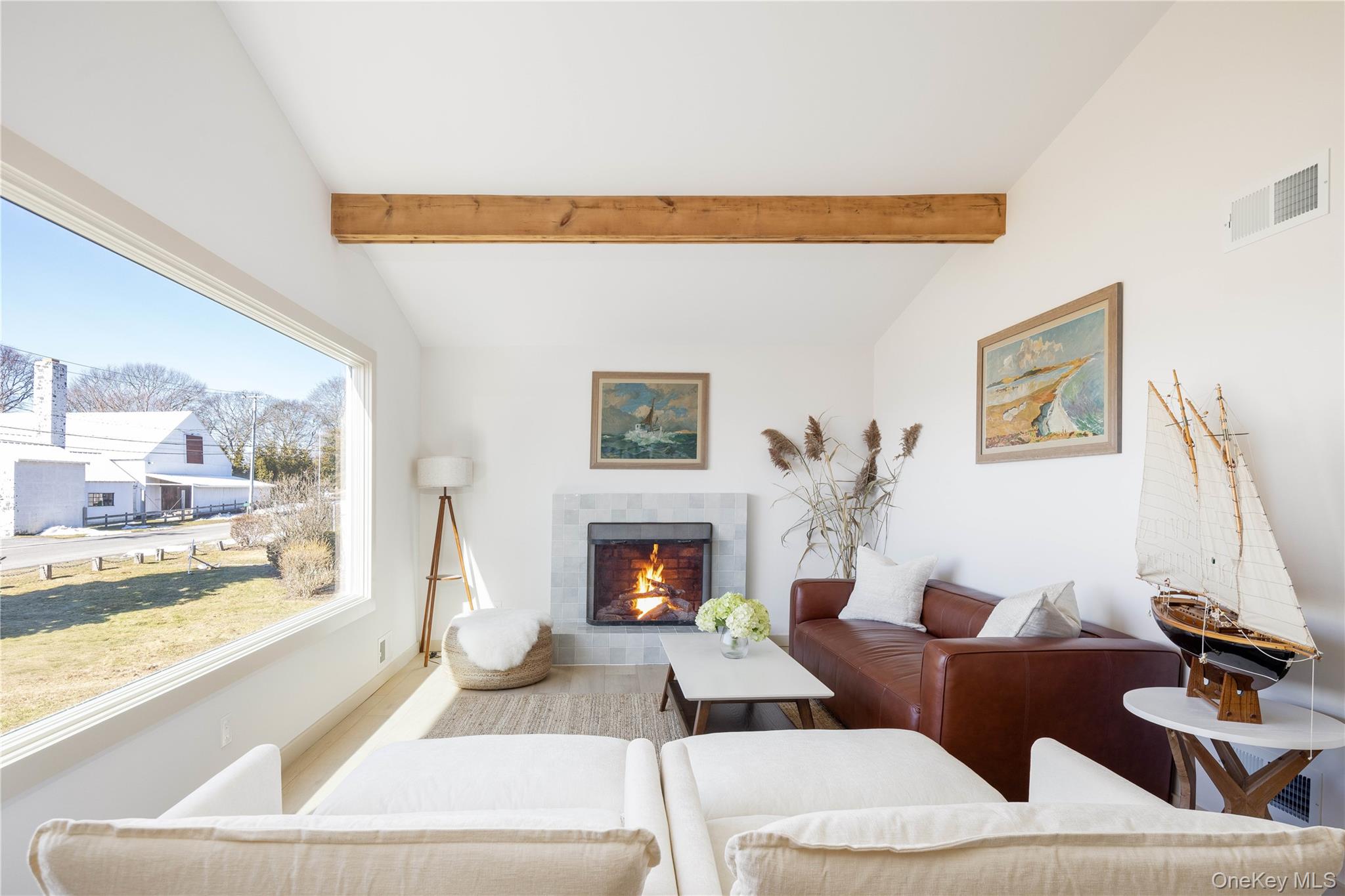 2845 Hobart Road — photo