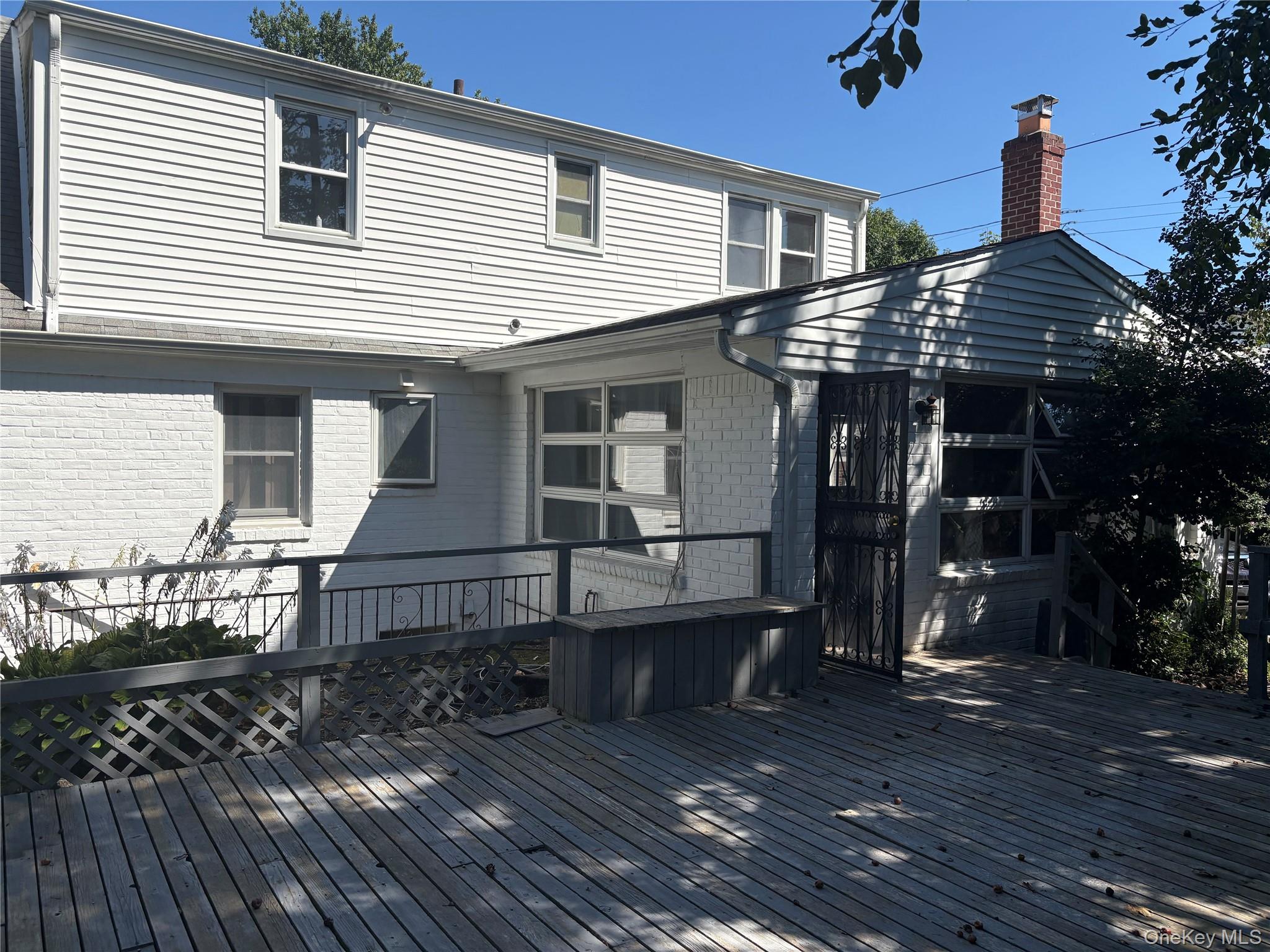 81 Gerard Avenue — photo