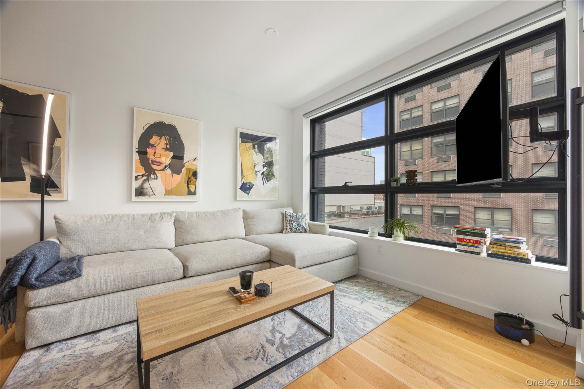 547 W 47th Street 509 — photo