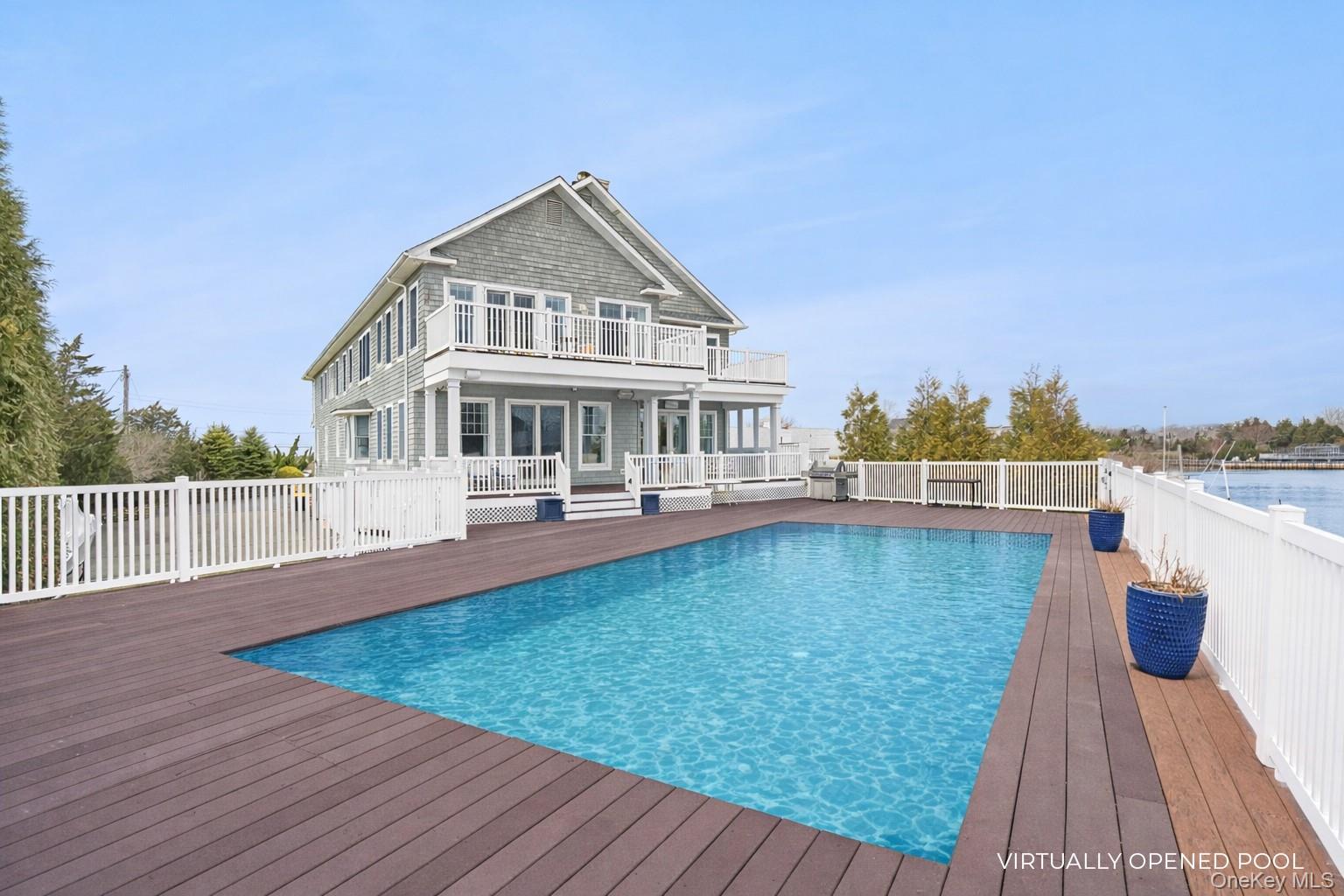 176 Beach Lane — photo