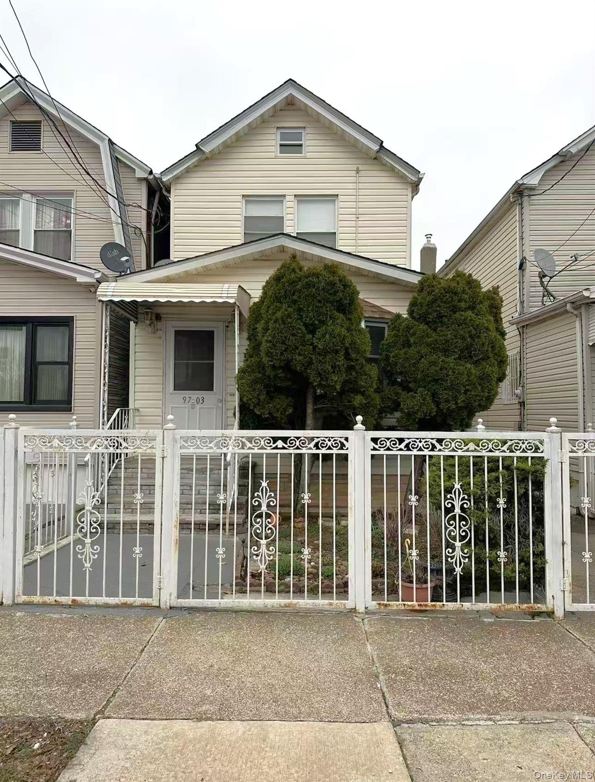 9703 105th Street — photo