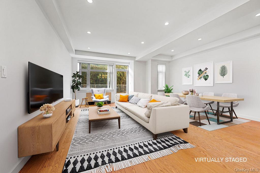 40-22 College Point Boulevard 6H — photo