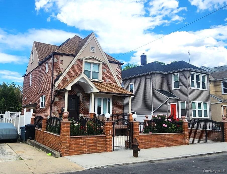27-15 Butler Street — photo