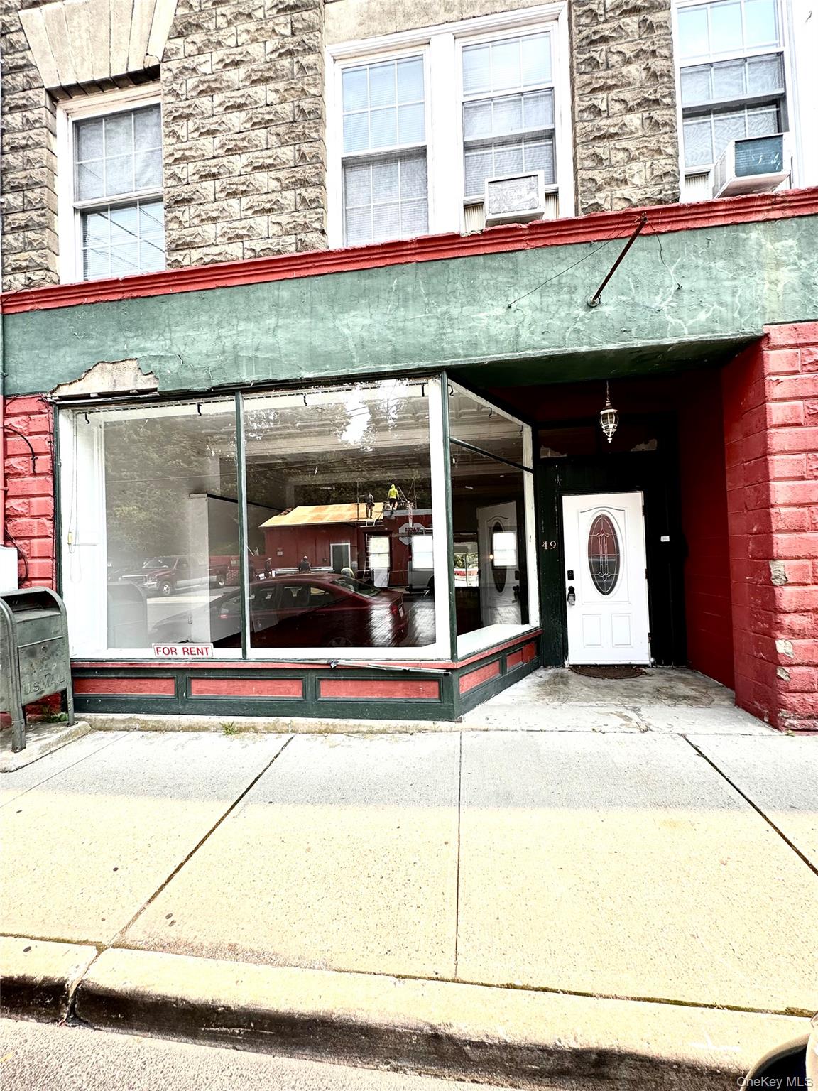 49 Main Street — photo