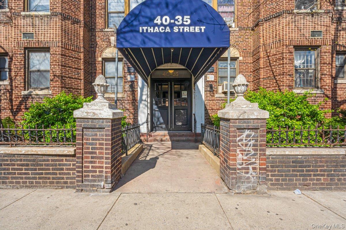 4035 Ithaca Street 5D — photo