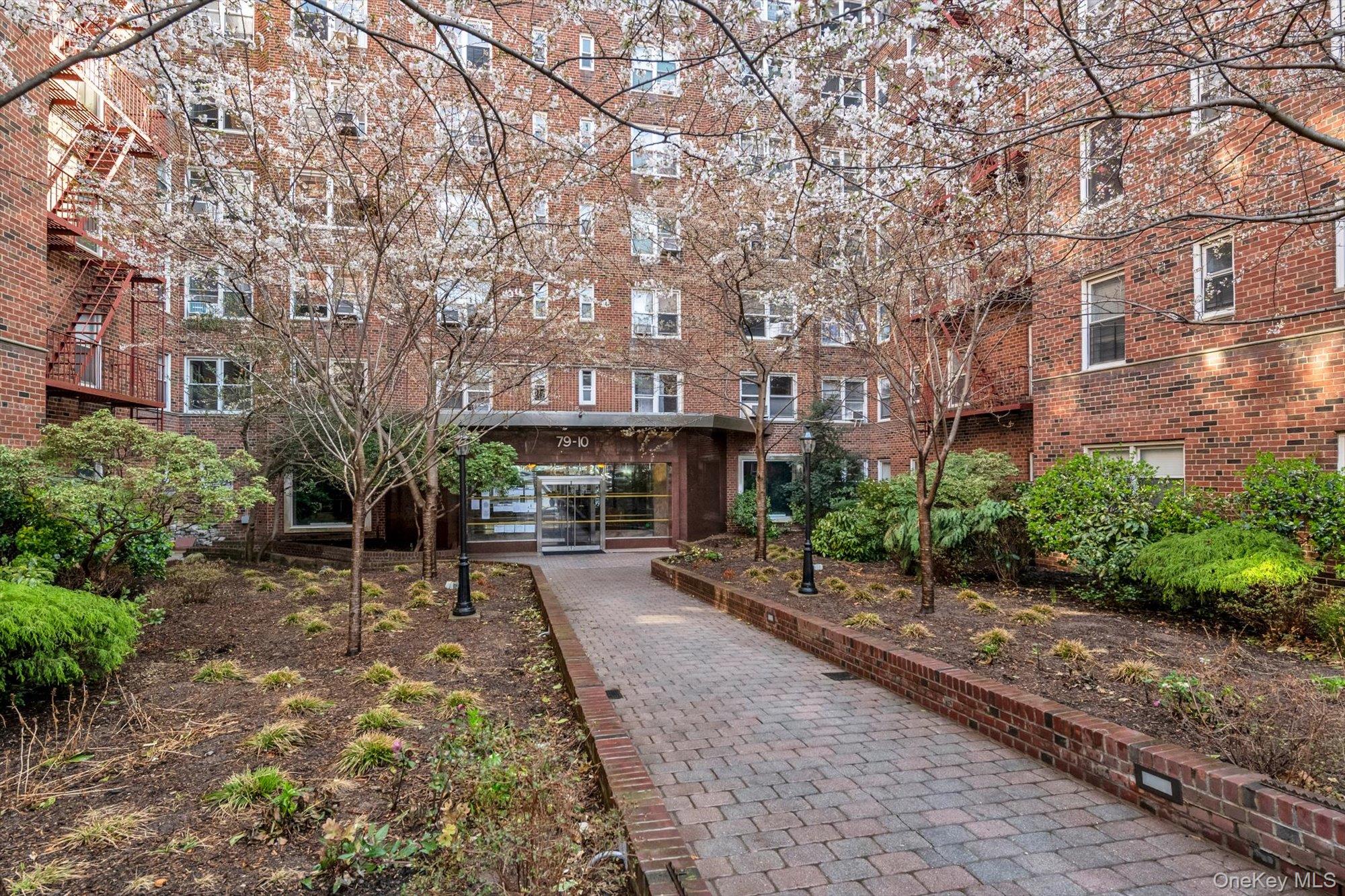 79-10 34th Avenue 7W — photo