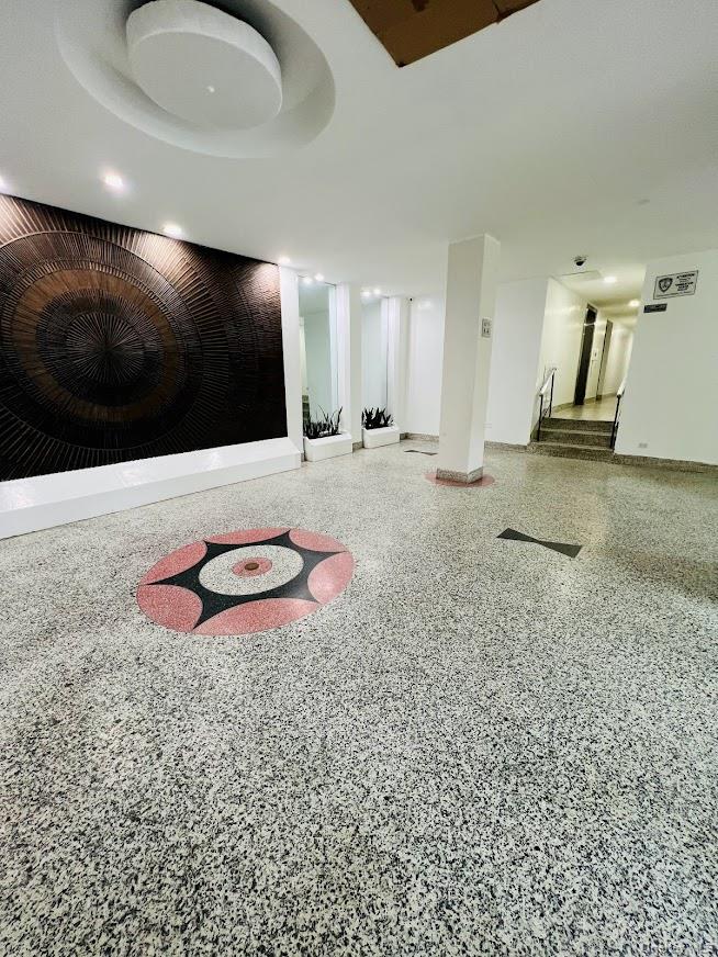 2385 Barker Avenue 2U — photo