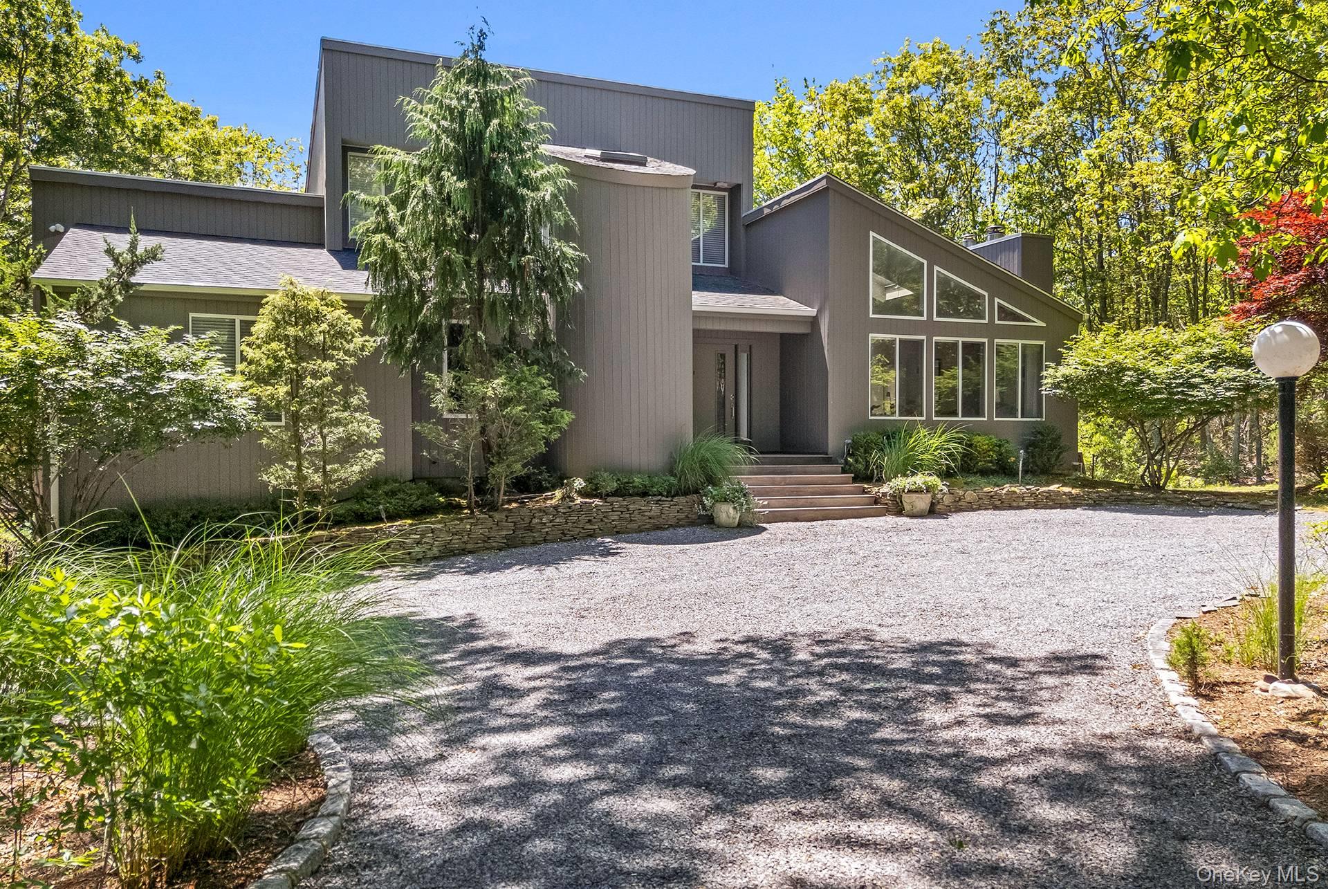 76 Island View Drive W — photo
