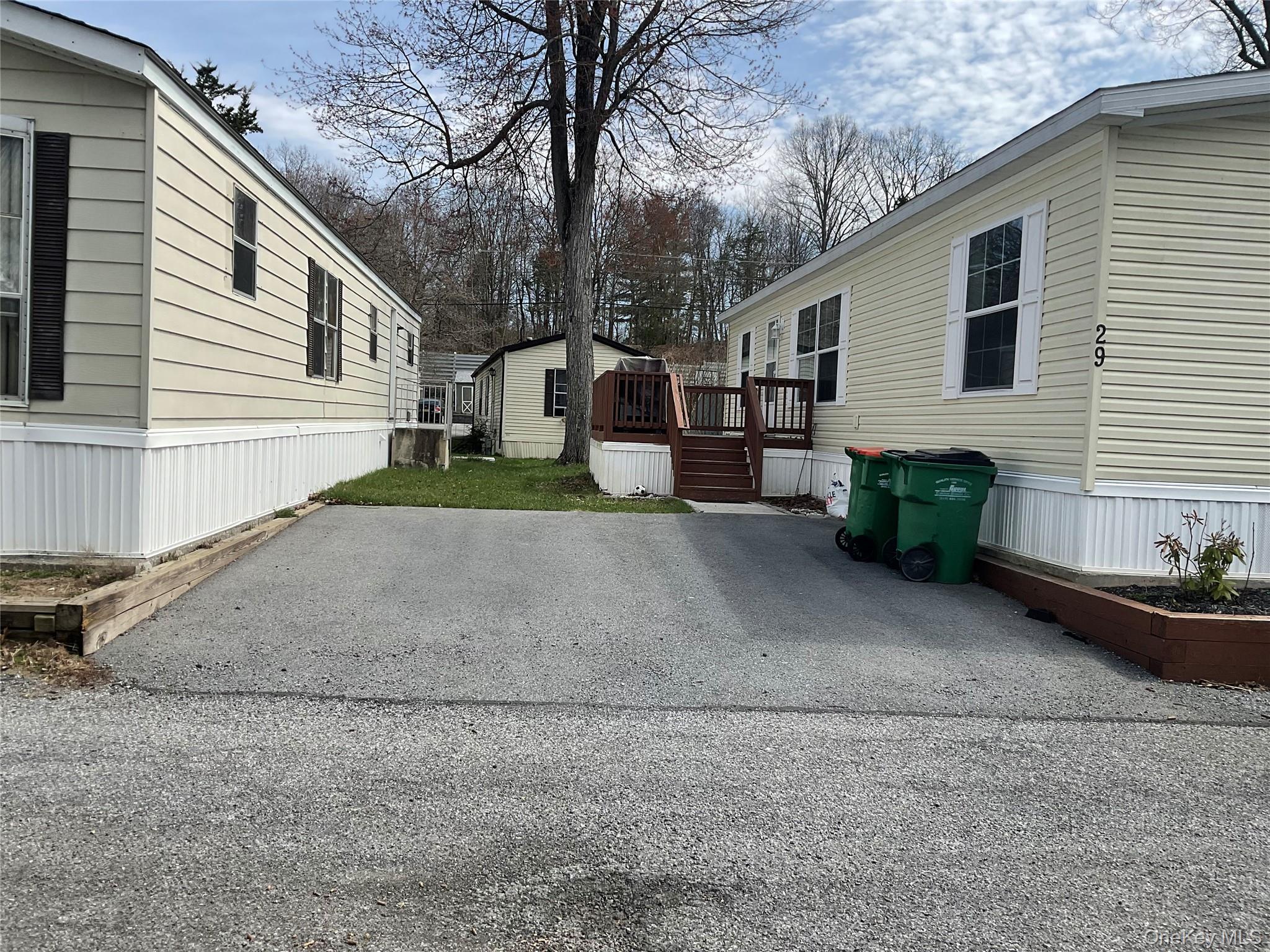 95 New Hackensack Rd Road 29 — photo