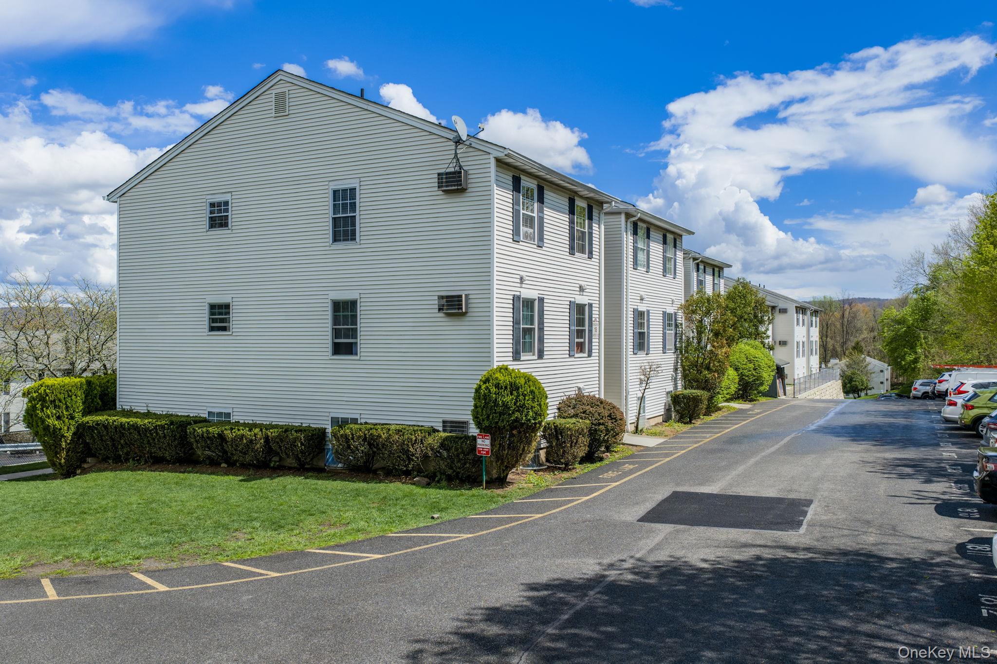 18 Lexington Hill 8 — photo