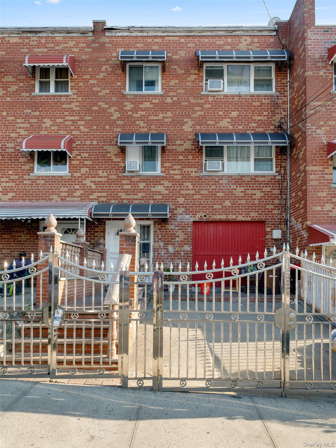 710 Saint Ouen Street — photo