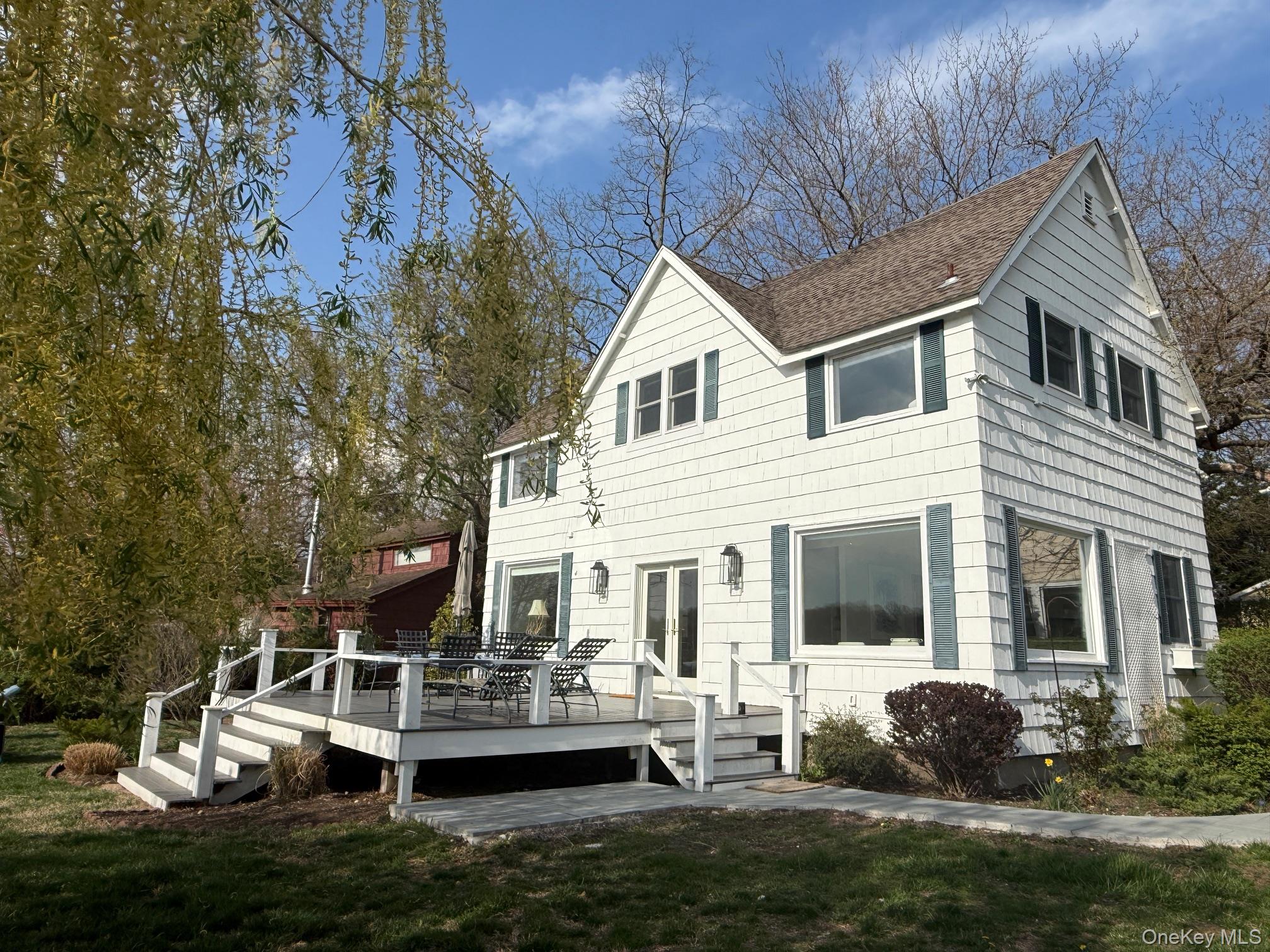 329 Centre Island Road — photo