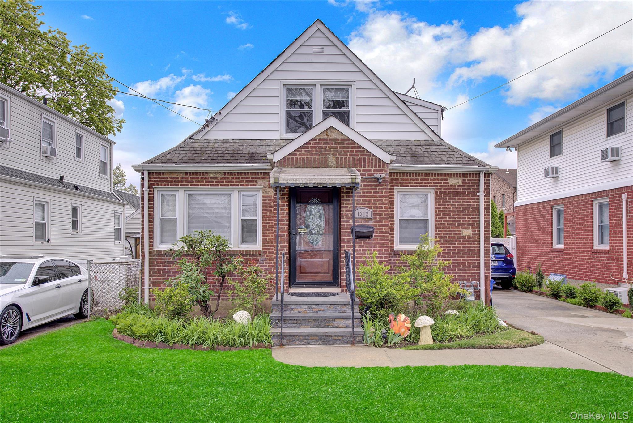 1312 Park Avenue — photo
