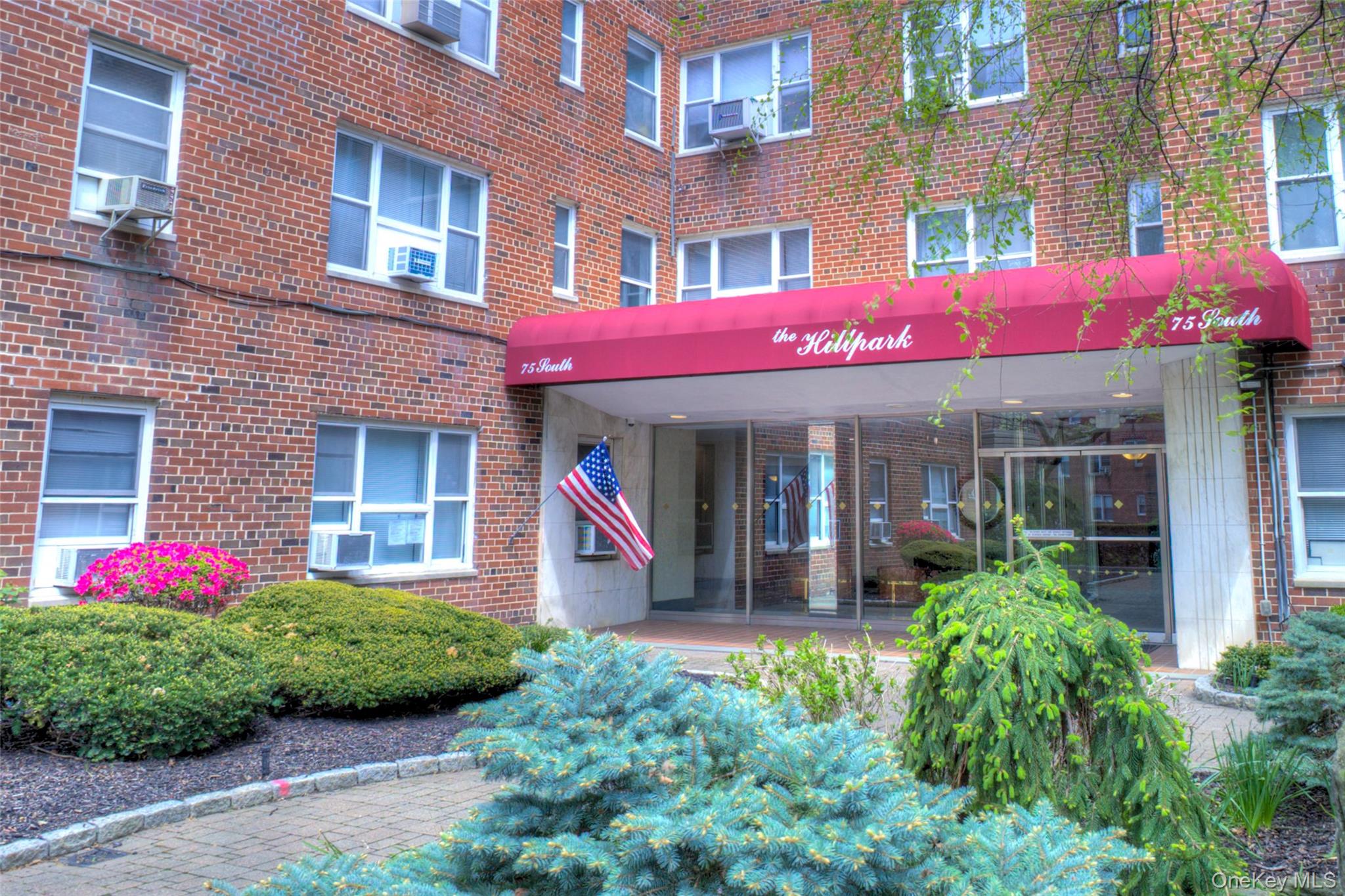 75 S Middle Neck Road 4-G — photo
