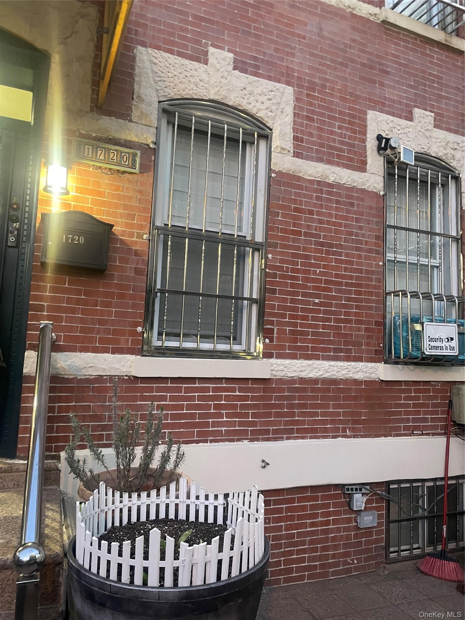 1720 Menahan Street — photo
