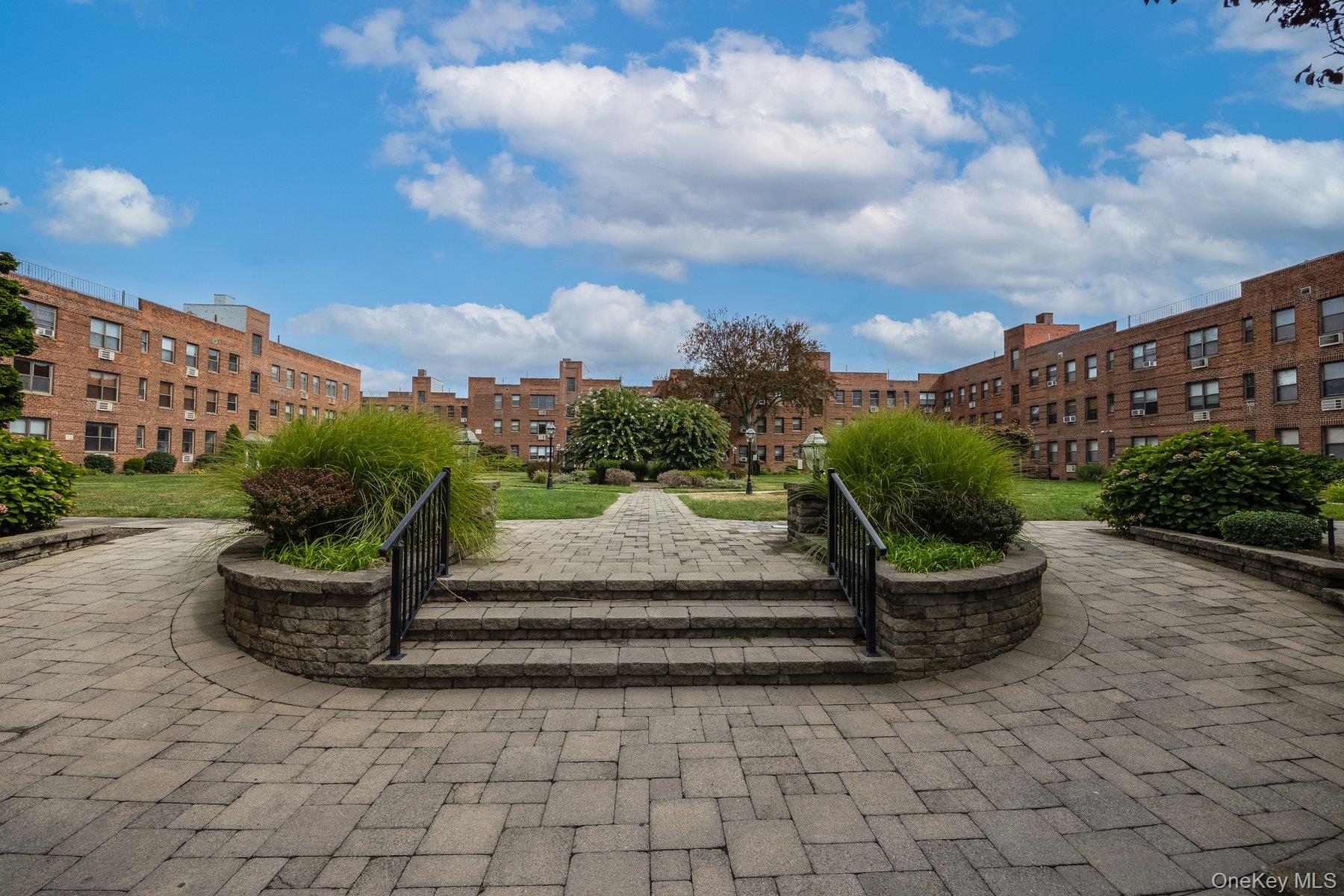 1 Jefferson Avenue H8 — photo