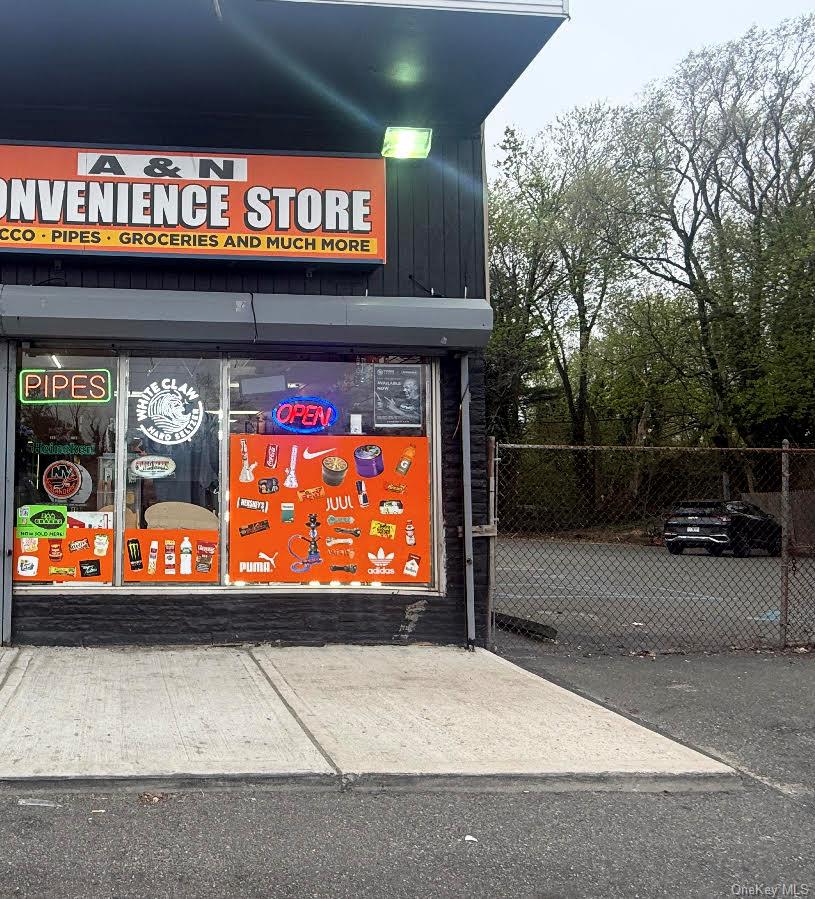 614 Sunrise Highway — photo