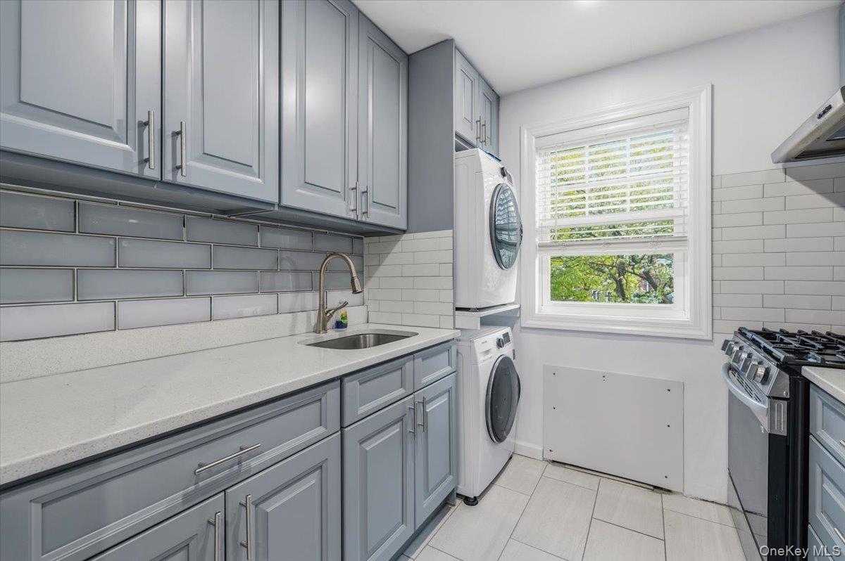 224-14 Kingsbury Avenue B — photo
