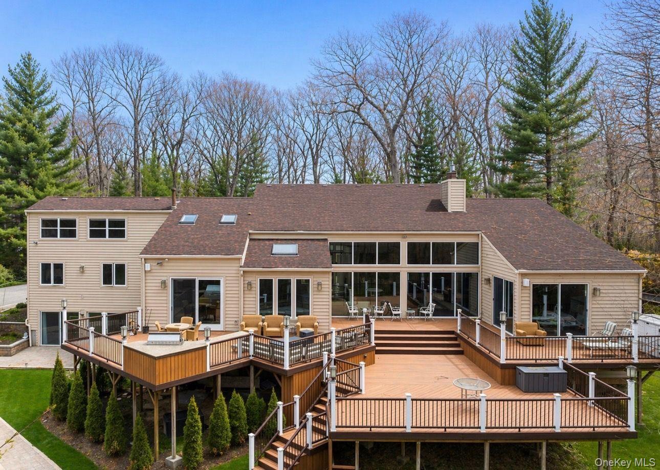 7 Windemere Crest — photo