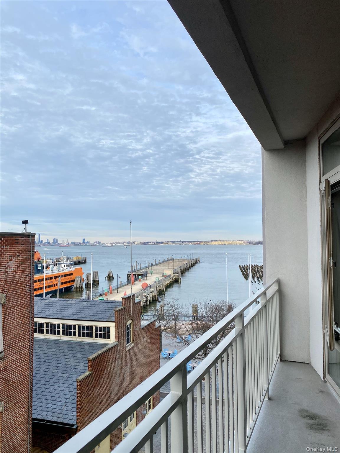 90 Bay Street Landing 4J — photo