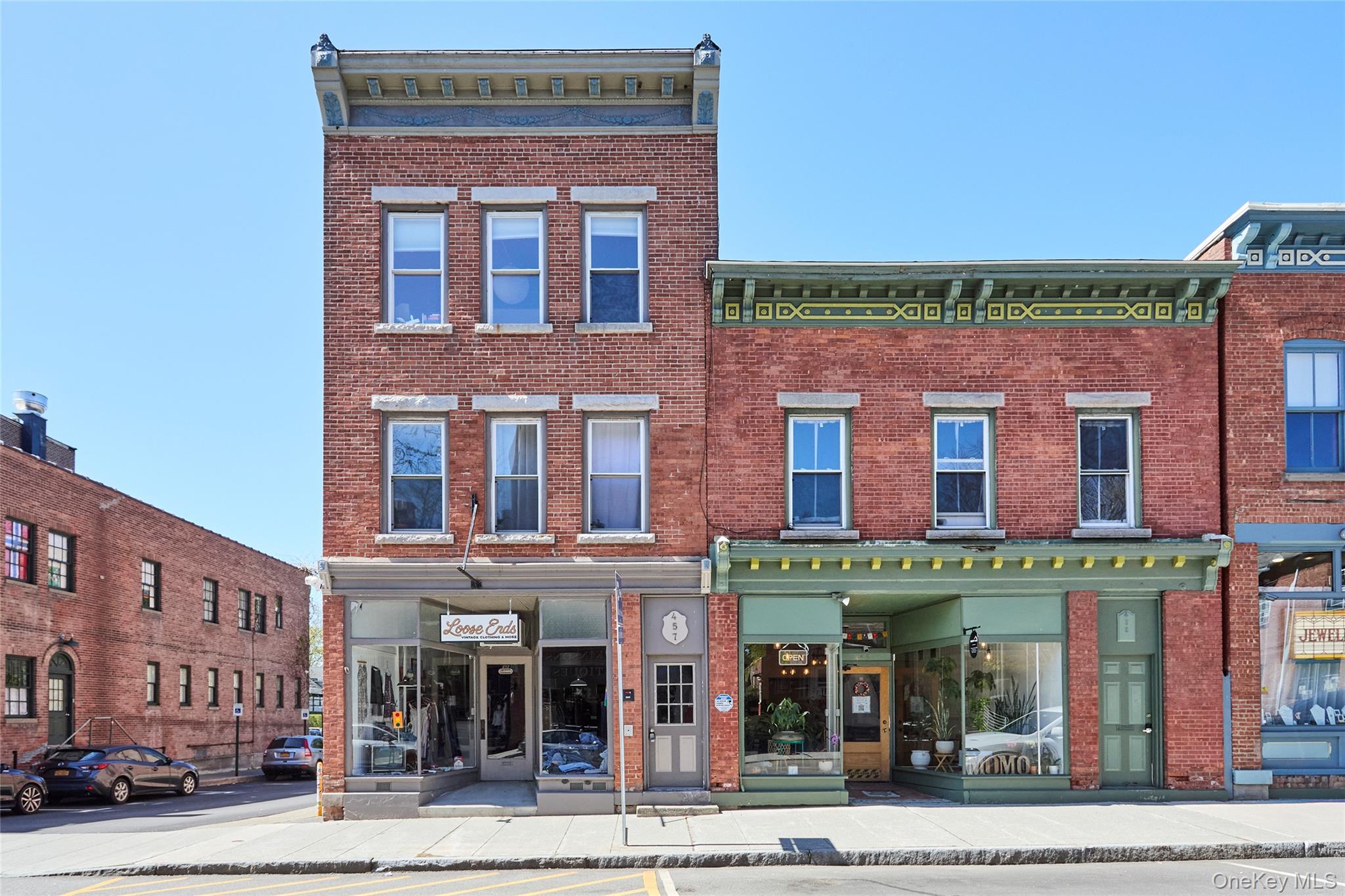 457 Main St Apt 3 — photo