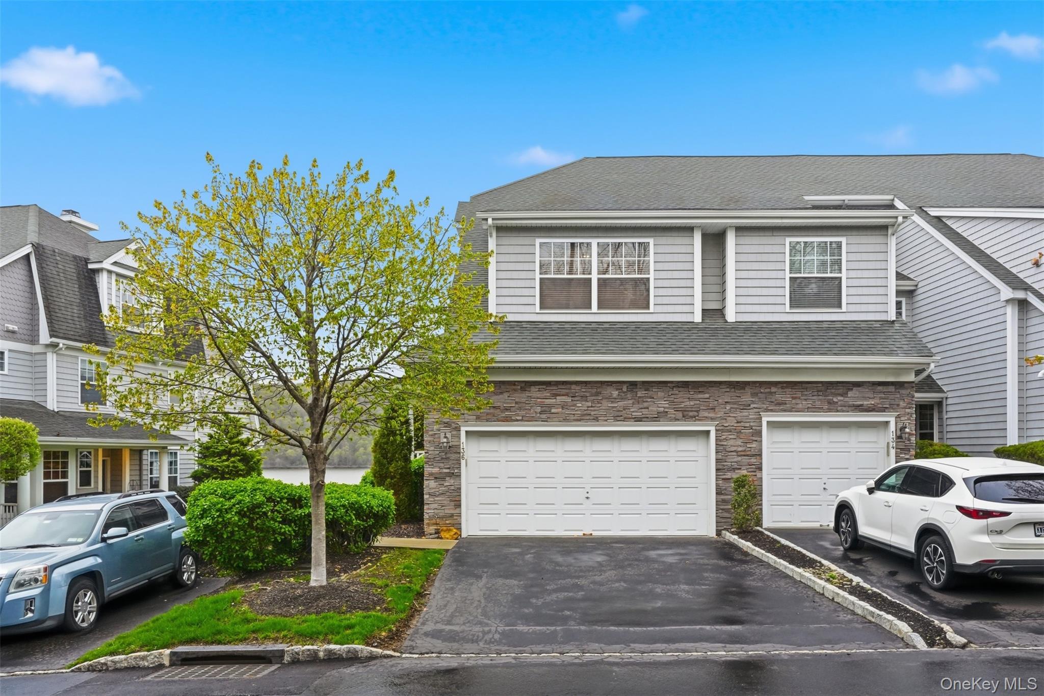 136 Hudson Pointe Drive — photo