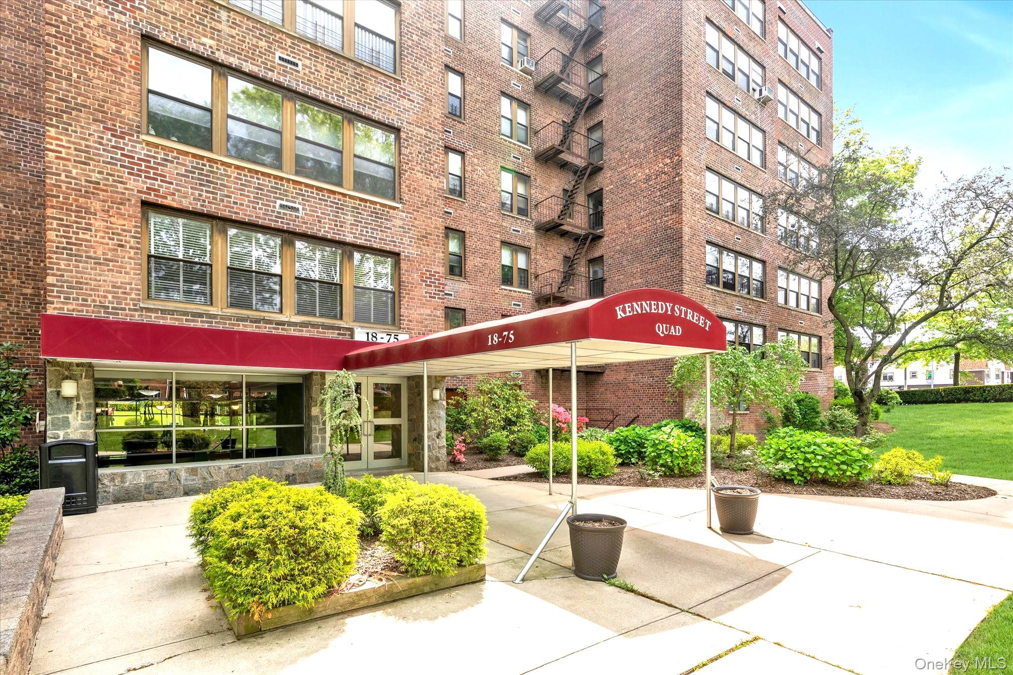 18-75 Corporal Kennedy Street 2K — photo