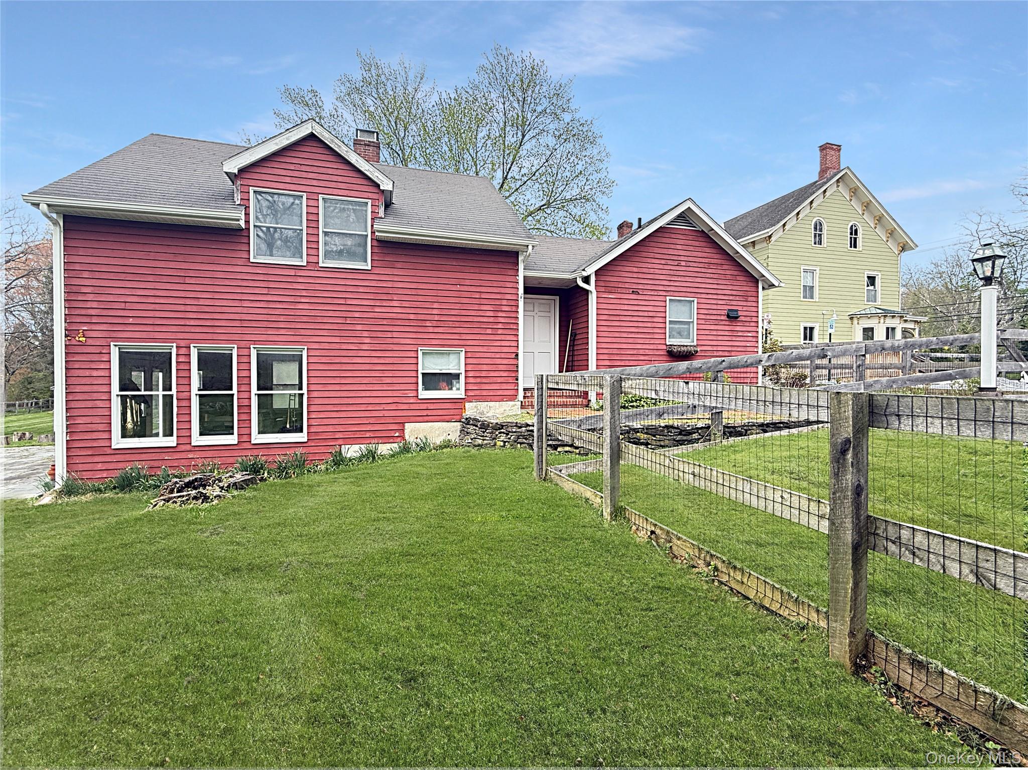 2321-2325 Rt-9D — photo