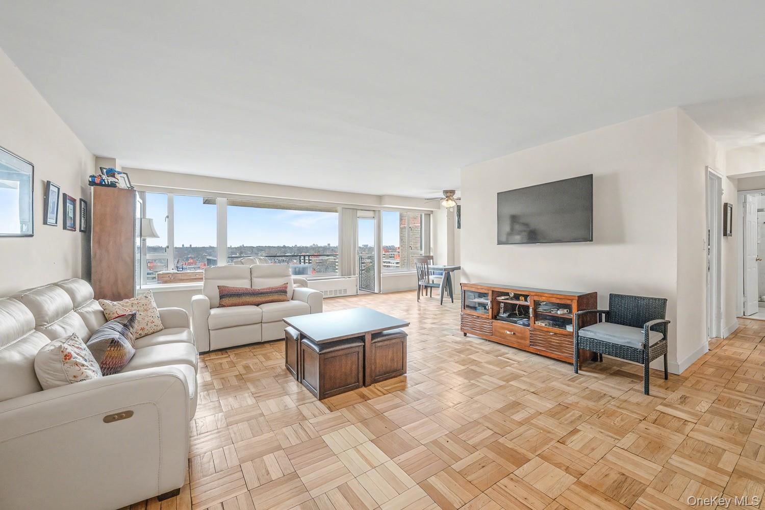 166-25 Powells Cove Blvd 15G — photo